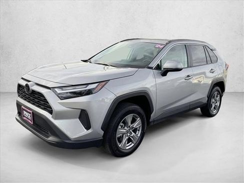 Used 2024 Toyota RAV4 XLE image 1