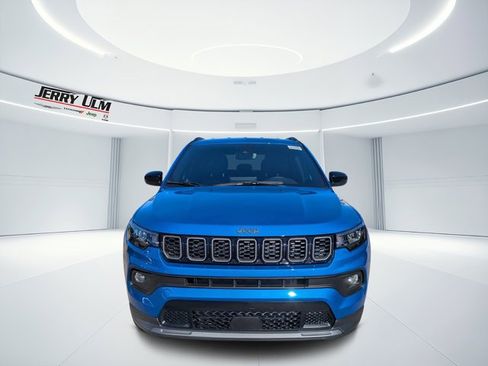 New 2026 Jeep Compass Latitude image 7