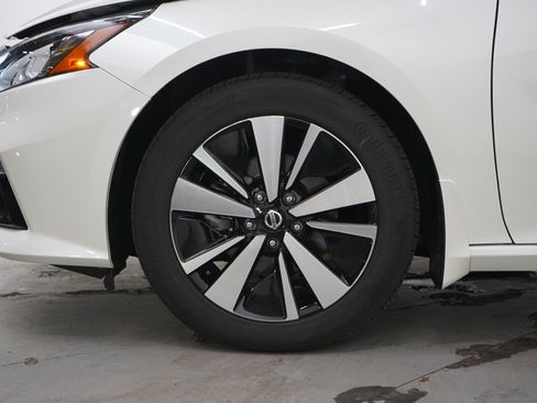 Used 2020 Nissan Altima 2.5 SL AWD/4WD image 28