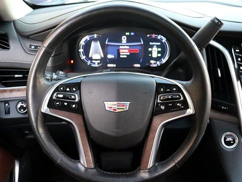 Used 2020 Cadillac Escalade ESV Premium Luxury image 22