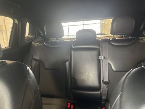 Used 2023 Jeep Compass Latitude w/ Convenience Group image 28