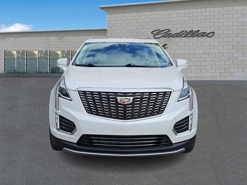 Used 2021 Cadillac XT5 Premium Luxury image 2