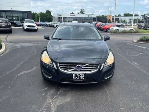 Used 2013 Volvo S60 T5 FWD image 4