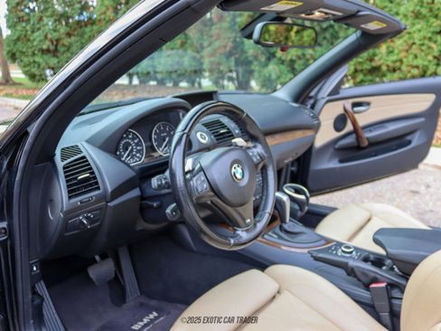 Used 2010 BMW 135i Convertible image 33