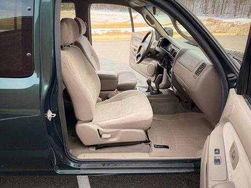 Used 2004 Toyota Tacoma 4x4 Xtracab V6 image 18