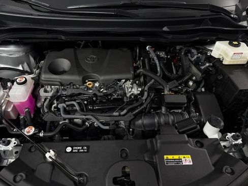Used 2024 Toyota Sienna XLE FWD image 13