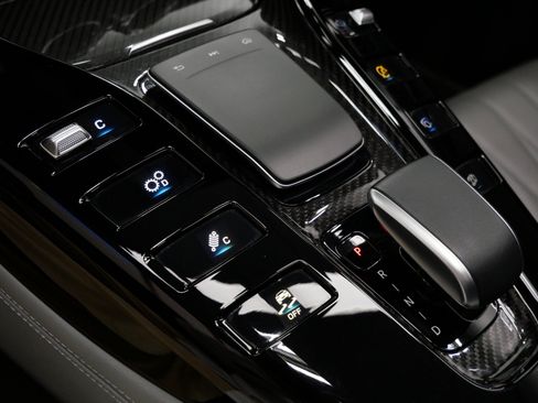 Used 2020 Mercedes-Benz AMG GT R image 34