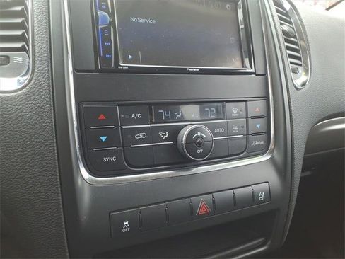 Used 2013 Dodge Durango SXT image 16