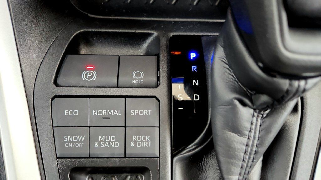 Certified 2024 Toyota RAV4 XLE w/ Convenience Package AWD/4WD image 45