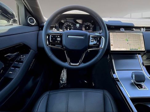 Certified 2026 Land Rover Range Rover Evoque S AWD/4WD image 8