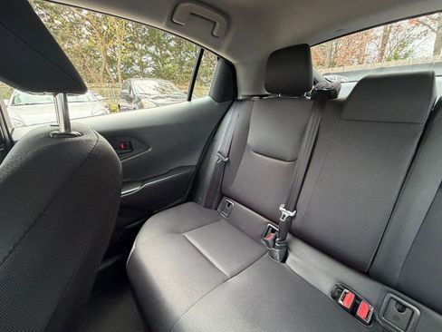 Used 2025 Toyota Prius LE image 37