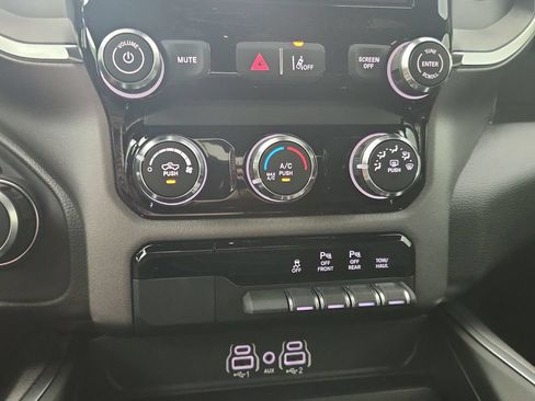 New 2026 RAM 1500 Express AWD/4WD image 25