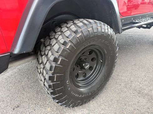 Used 2004 Jeep Wrangler Rubicon w/ Dual Top Group image 8