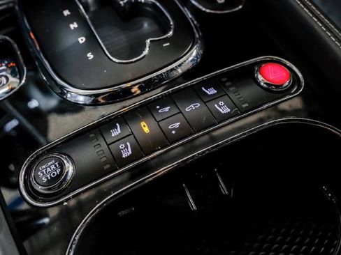 Used 2016 Bentley Continental GT image 31