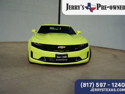 Used 2019 Chevrolet Camaro LT w/ RS Package image 7