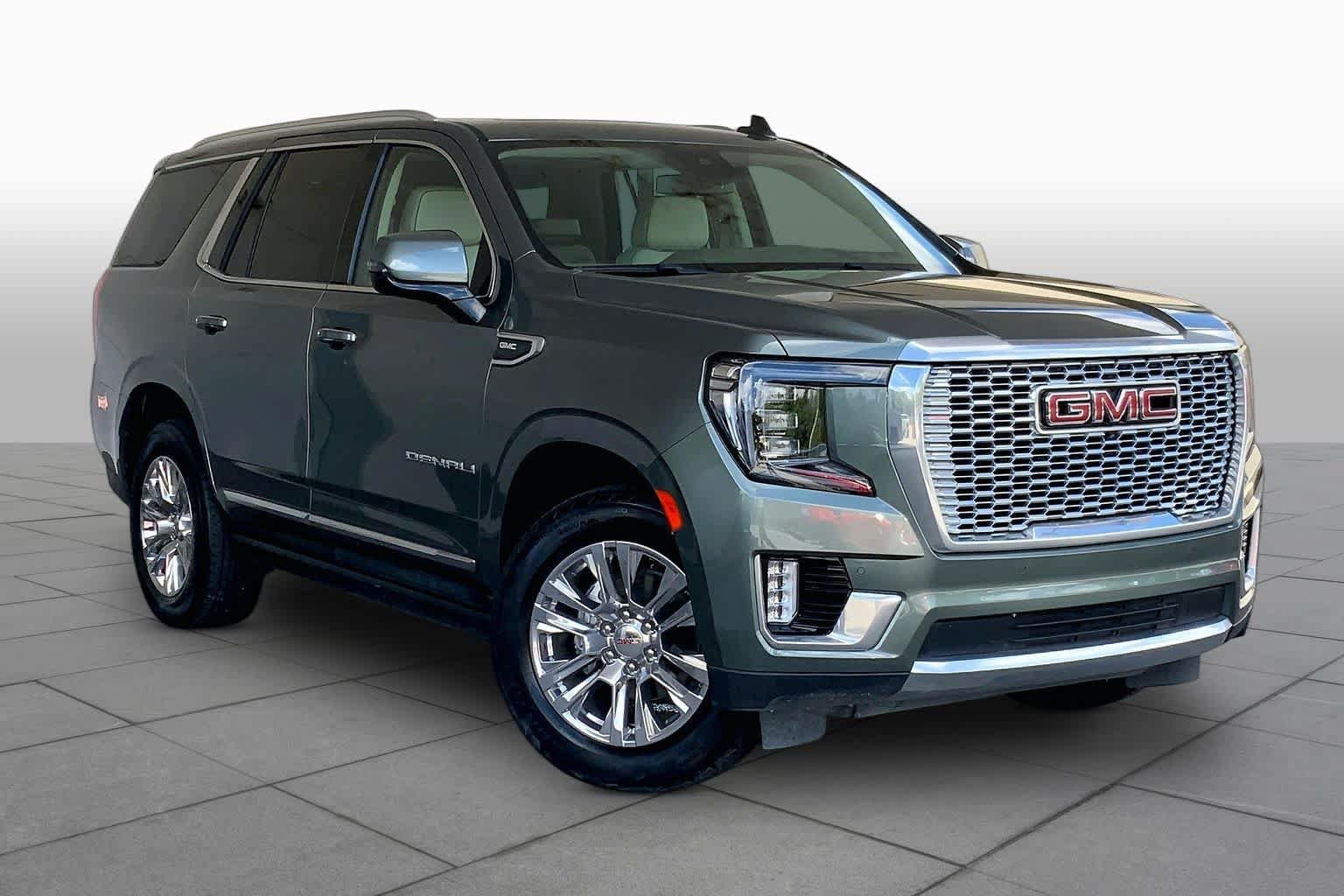 Used 2023 GMC Yukon Denali AWD/4WD image 3