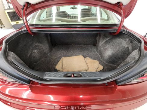 Used 2002 Pontiac Grand Am SE image 10