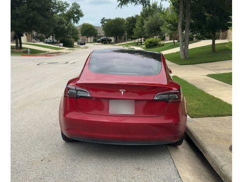 Used 2018 Tesla Model 3 Long Range RWD image 4