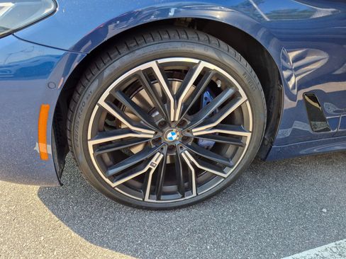 Used 2022 BMW 530i w/ M Sport Package RWD image 8