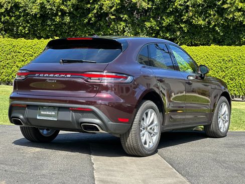 New 2026 Porsche Macan image 8