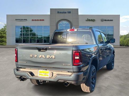 New 2026 RAM 1500 4x4 Crew Cab image 3