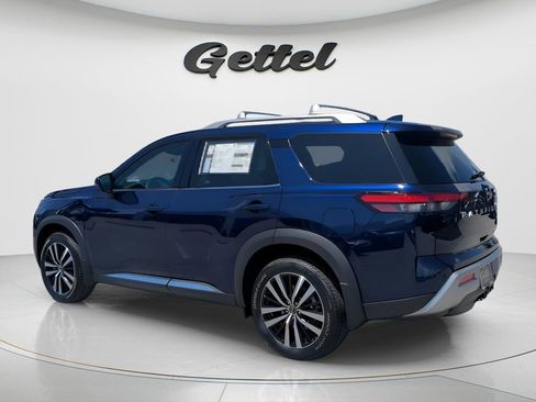 Certified 2024 Nissan Pathfinder Platinum w/ Cargo Package image 7