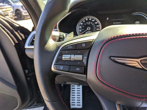 Used 2024 Genesis G70 3.3T Advanced w/ Sport Prestige Package image 30