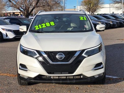 Used 2021 Nissan Rogue Sport SL w/ Premium Package image 9