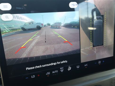 Certified 2022 Ford Transit 350 XLT image 4