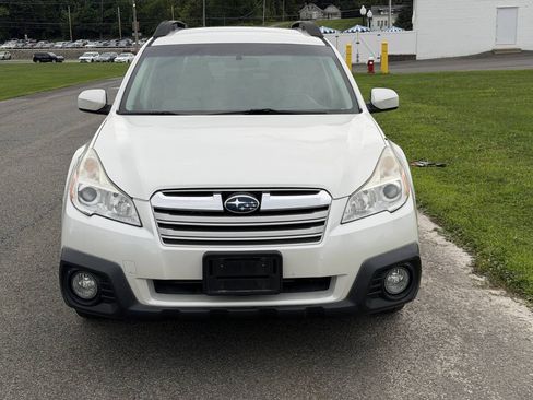 Used 2014 Subaru Outback 2.5i Premium AWD/4WD image 1