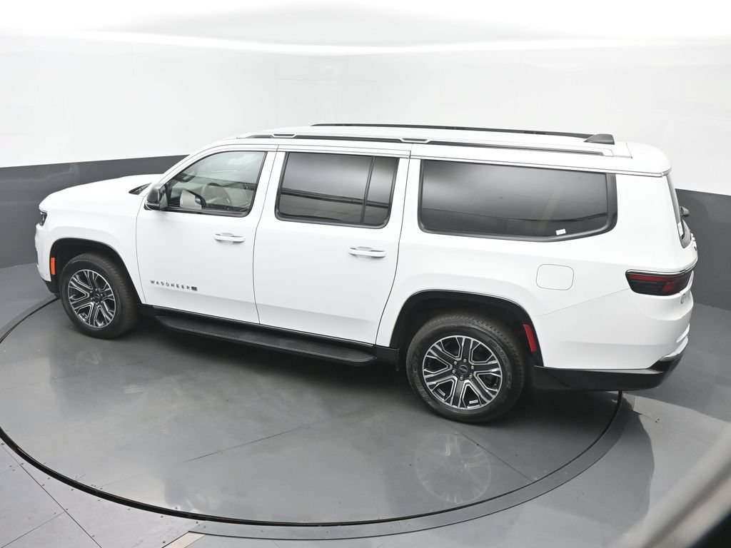 Used 2025 Jeep Wagoneer L 4WD image 45
