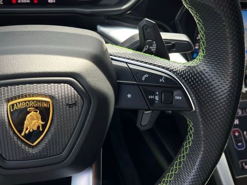 Used 2022 Lamborghini Urus image 66