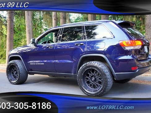 Used 2018 Jeep Grand Cherokee Limited AWD/4WD image 11
