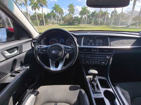 Used 2020 Kia Optima S FWD image 19