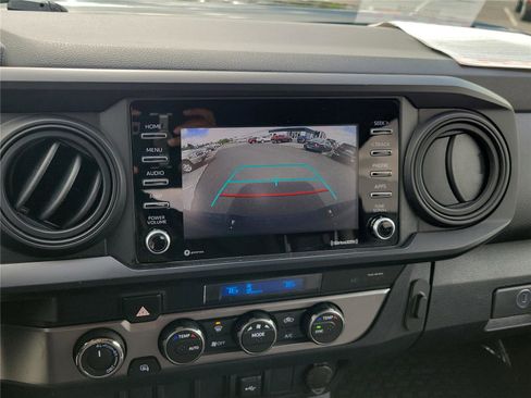 Used 2023 Toyota Tacoma SR AWD/4WD image 27
