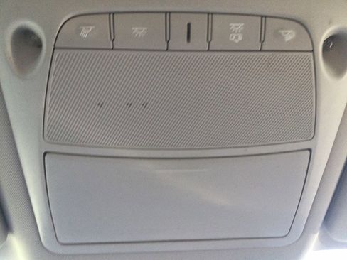 Used 2016 Nissan Rogue S w/ Appearance Package image 32