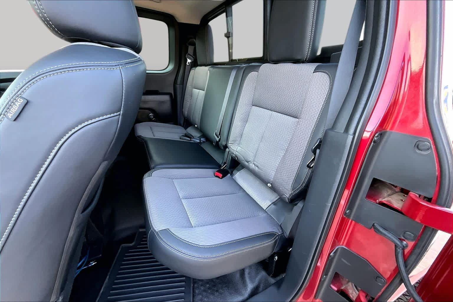 Used 2018 Nissan Titan S w/ S Utility Package AWD/4WD image 22