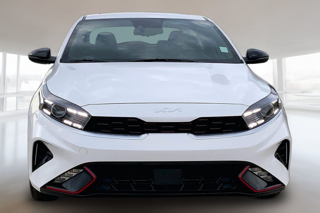 Used 2024 Kia Forte GT-Line w/ GT-Line Premium Package FWD image 3