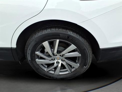 Certified 2024 Chevrolet Equinox LT image 8