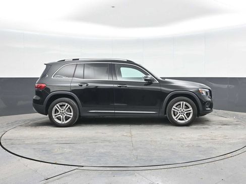 Used 2021 Mercedes-Benz GLB 250 4MATIC image 8