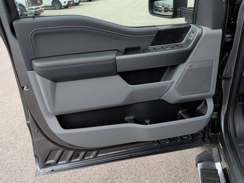 New 2026 Ford F250 XLT w/ XLT Premium Package AWD/4WD image 10