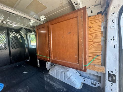 Used 2019 Ford Transit 250 130 Low Roof w/ Exterior Upgrade Package RWD image 8