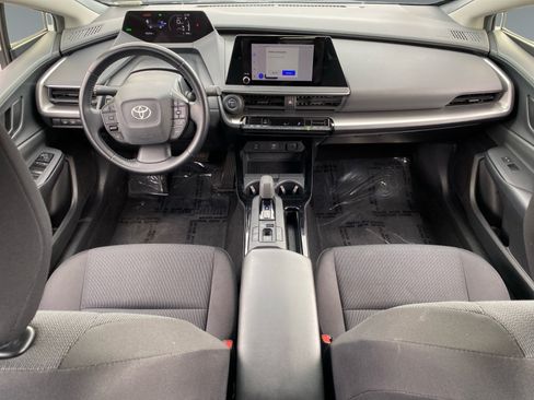 Used 2023 Toyota Prius LE FWD image 10