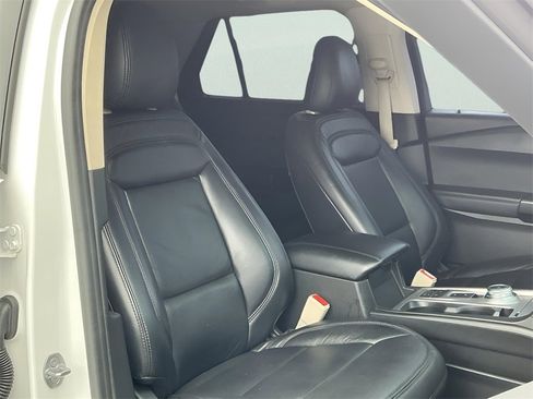 Used 2021 Ford Explorer 2WD image 21