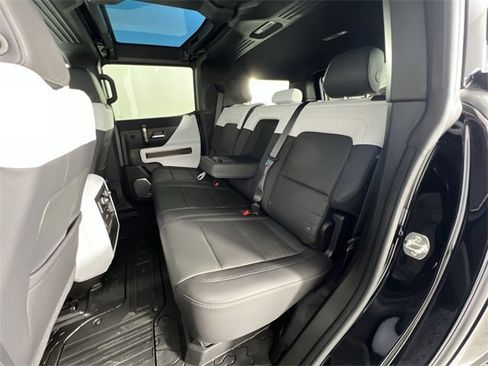 Used 2024 GMC Hummer EV 2X w/ Extreme Off-Road Package image 26