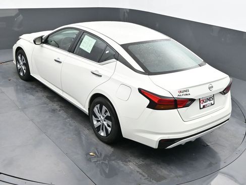 Used 2024 Nissan Altima 2.5 S image 39