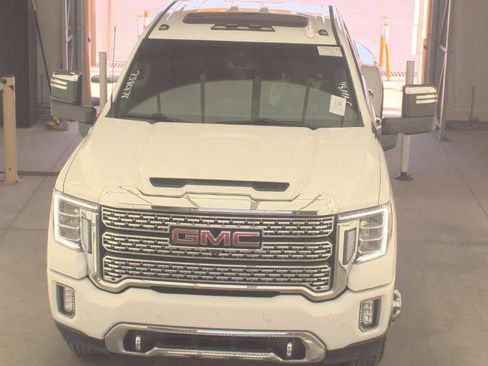 Used 2020 GMC Sierra 3500 Denali w/ Denali Ultimate Package AWD/4WD image 2