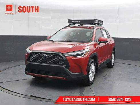 Used 2022 Toyota Corolla Cross LE w/ Black Badges Package (TMS) image 6