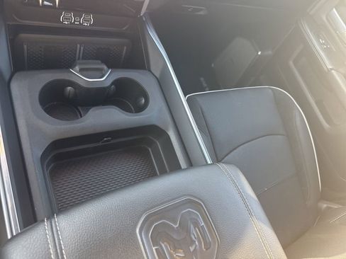 Used 2025 RAM 2500 Laramie AWD/4WD image 19