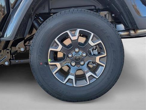 New 2026 Jeep Gladiator Mojave AWD/4WD image 10